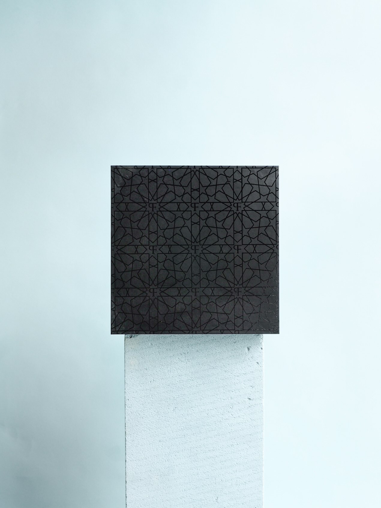 SURPRISE SQUARE